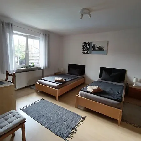 Haus Lehneis 아파트 *