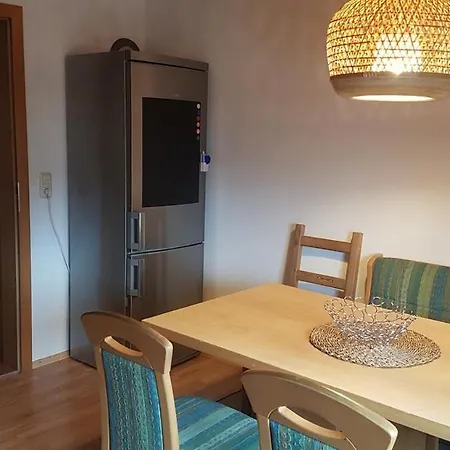 Haus Lehneis Apartman *